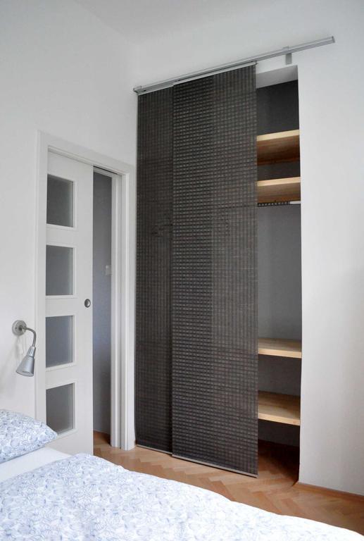 Central-Modern-Apartment Praga Esterno foto